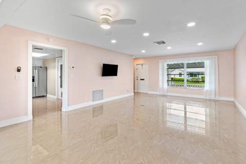 106 NW 10th Court, Boynton Beach FL - photo 18 of 60