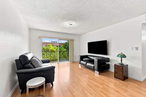 805 W Oakland Park Boulevard, Oakland Park FL - photo 10 of 25
