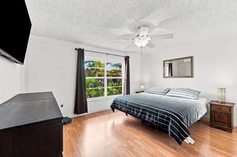 805 W Oakland Park Boulevard, Oakland Park FL - photo 17 of 25