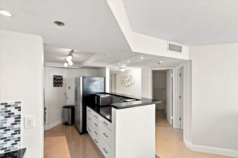 300 Three Islands Boulevard #312, Hallandale Beach FL - photo 8 of 57