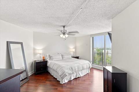 300 Three Islands Boulevard #312, Hallandale Beach FL - photo 18 of 57