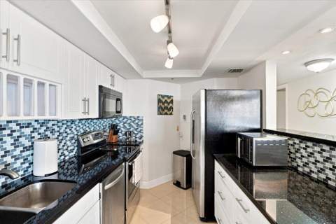 300 Three Islands Boulevard #312, Hallandale Beach FL - photo 7 of 57