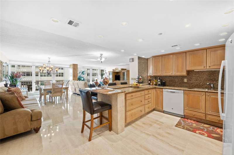 2 bedroom Condominium at 4020 Galt Ocean Drive #808, Ocean Club Condo, Fort Lauderdale — photo 3