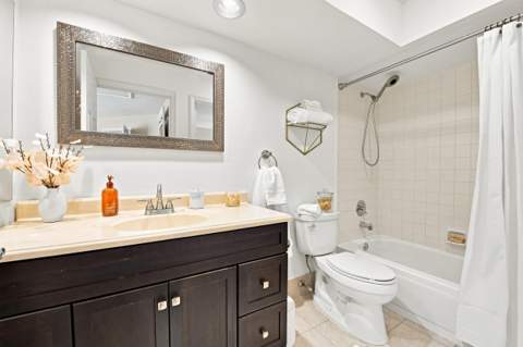 2576 La Cristal Circle, Palm Beach Gardens FL - photo 18 of 35