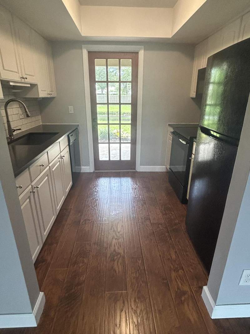2 bedroom Townhouse at 223 Bent Arrow Drive, Indian Creek Phase Iii-B, Jupiter — photo 3