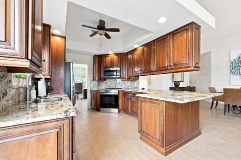 508 E Tall Oaks Drive, Palm Beach Gardens FL - photo 11 of 23