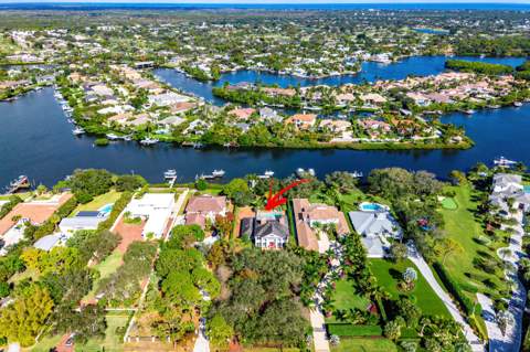 19153 SE Jupiter River Drive, Jupiter FL - photo 8 of 39