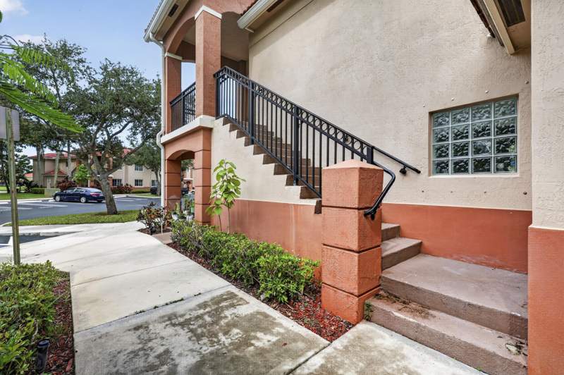 3 bedroom Condominium at 3496 Briar Bay Boulevard #206, Cove At Briar Bay Condo, West Palm Beach — photo 2