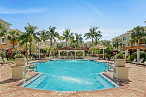 8303 Myrtlewood Circle, Palm Beach Gardens FL - photo 24 of 31