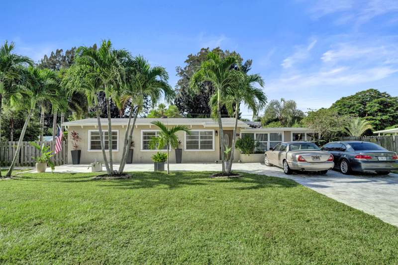 4 bedroom Single Family Residence at 3127 Carol Avenue, Congress Park, Palm Springs — photo 2
