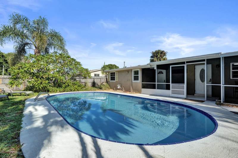 4 bedroom Single Family Residence at 3127 Carol Avenue, Congress Park, Palm Springs — photo 4