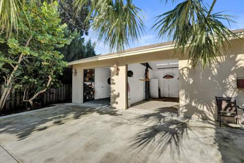 3127 Carol Avenue, Palm Springs FL - photo 23 of 48