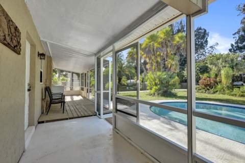 3127 Carol Avenue, Palm Springs FL - photo 24 of 48