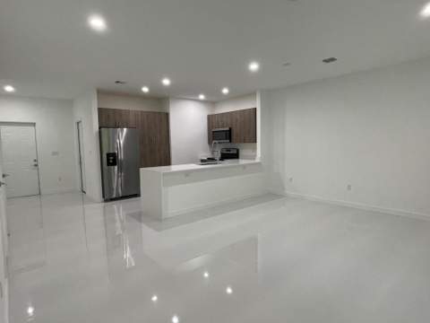 1350 Crystal Way #107, Delray Beach FL - photo 6 of 30