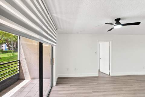 1100 Colony Point Circle #121, Pembroke Pines FL - photo 10 of 41