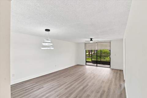 1100 Colony Point Circle #121, Pembroke Pines FL - photo 14 of 41