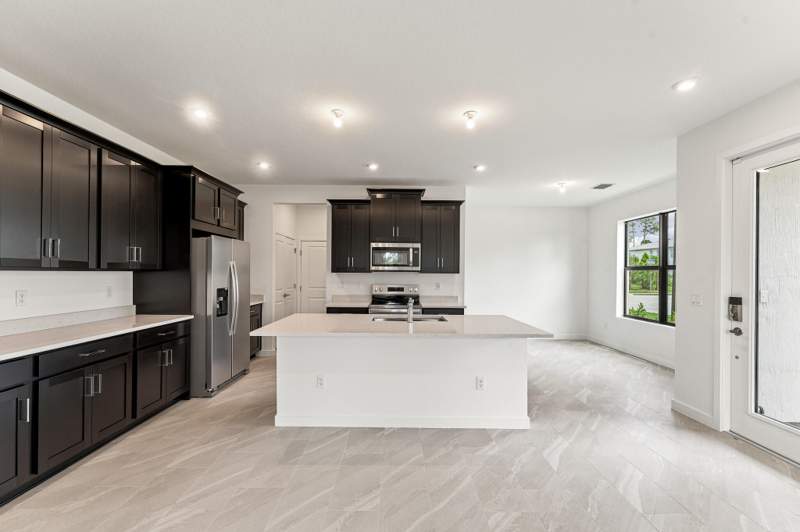 3 bedroom Townhouse at 7116 Brenner Avenue, Forest Oaks Residential Pud, Lake Worth — photo 2