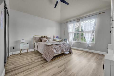 1106 Pinewood Lake Court, Greenacres FL - photo 22 of 44