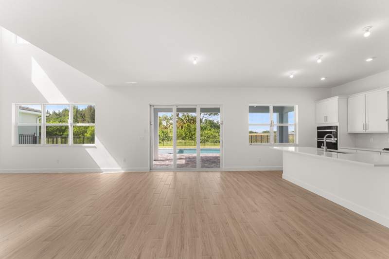 4 bedroom Single Family Residence at 14214 SW Artesia Dr Drive, Seville 6A Phase 2, Port St. Lucie — photo 3