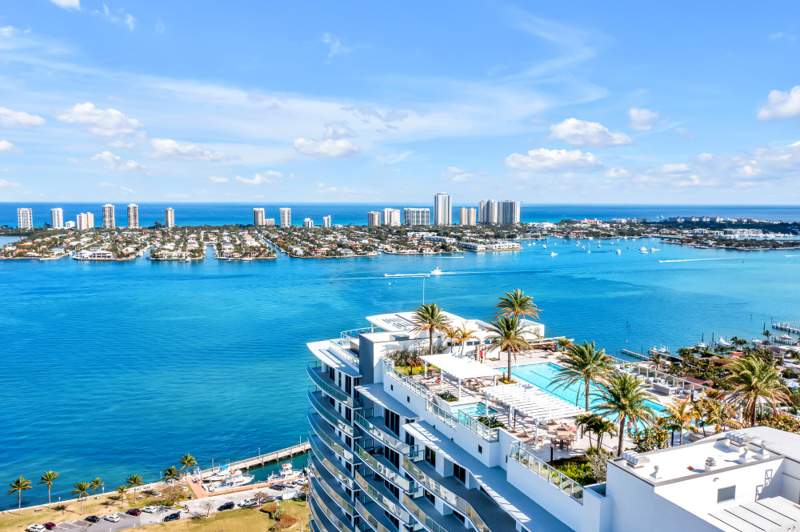 3 bedroom Condominium at 220 Lake Shore Drive #502, Nautilus 220 Condominium, Lake Park — photo 4