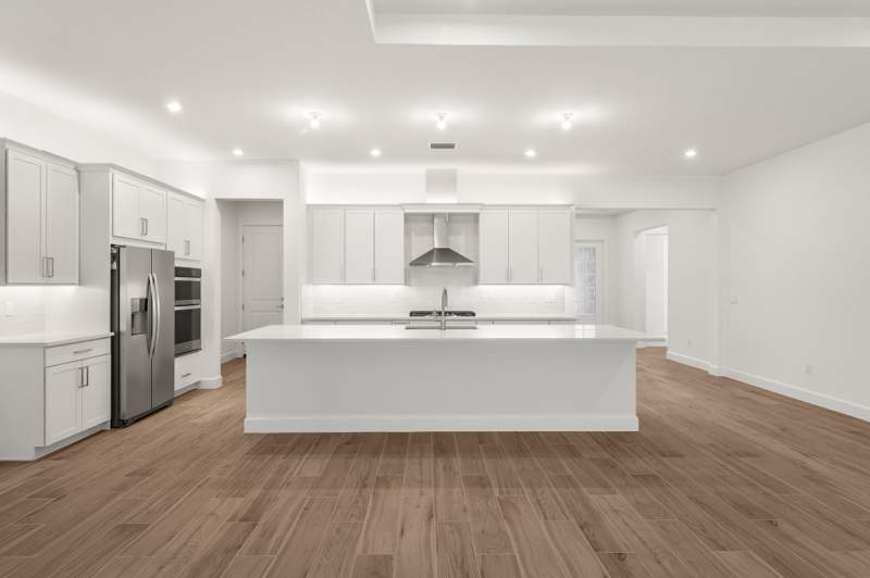 5 bedroom Single Family Residence at 10748 SW Mistarva Place, Seville 6B Phase 1, Port St. Lucie — photo 3