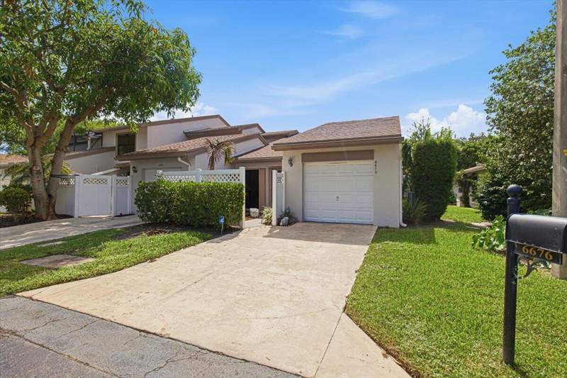 2 bedroom Villa at 6676 Canary Palm Circle #19, Canary Palm Club, Boca Raton — photo 3