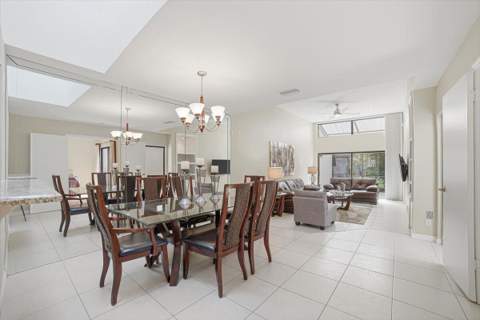 6676 Canary Palm Circle #19, Boca Raton FL - photo 16 of 44