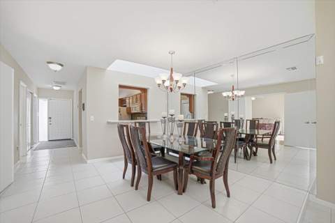 6676 Canary Palm Circle #19, Boca Raton FL - photo 17 of 44