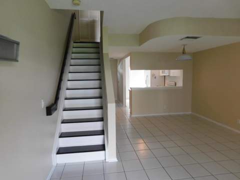 50 Simonton Circle, Weston FL - photo 11 of 37