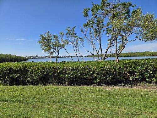 3 bedroom Single Family Residence at 1820 Wildcat Cove Drive, Riverpoint At The Sands Phase II, Fort Pierce — photo 3