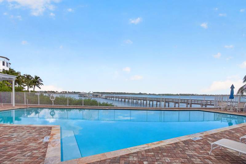 4 bedroom Townhouse at 608 Windward Circle, Casa Del Mar, Boynton Beach — photo 3