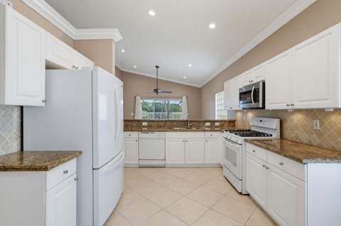 5691 Saddle Trail Lane, Lake Worth FL - photo 11 of 49