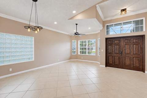 5691 Saddle Trail Lane, Lake Worth FL - photo 9 of 49