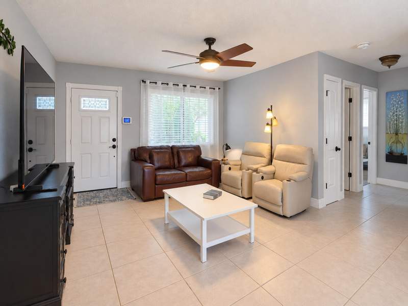 2 bedroom Single Family Residence at 4507 NW 46th Street, Mainlands Of Tamarac Lakes, Tamarac — photo 3