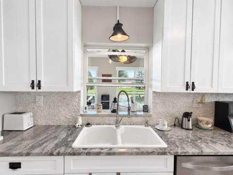 4507 NW 46th Street, Tamarac FL - photo 7 of 44