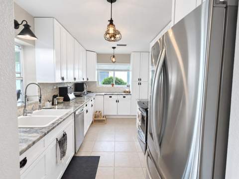 4507 NW 46th Street, Tamarac FL - photo 8 of 44