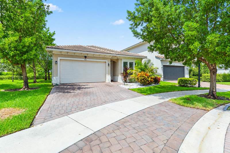 3 bedroom Single Family Residence at 3764 NW 89th Way, Coral Lago, Coral Springs — photo 3