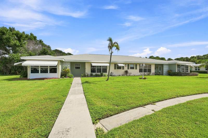 2 bedroom Condominium at 912 Savannas Point Drive #Apt b, High Point Of Fort Pierce Condominium Section 1, Fort Pierce — photo 2