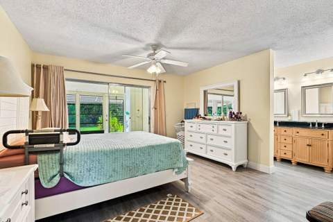 912 Savannas Point Drive #Apt b, Fort Pierce FL - photo 13 of 23