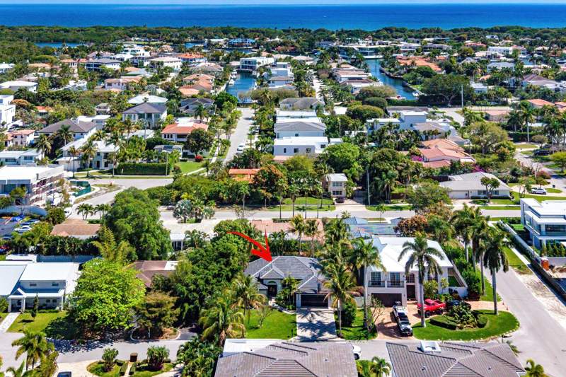 4 bedroom Single Family Residence at 1132 NE 3rd Avenue, Boca Villas, Boca Raton — photo 2