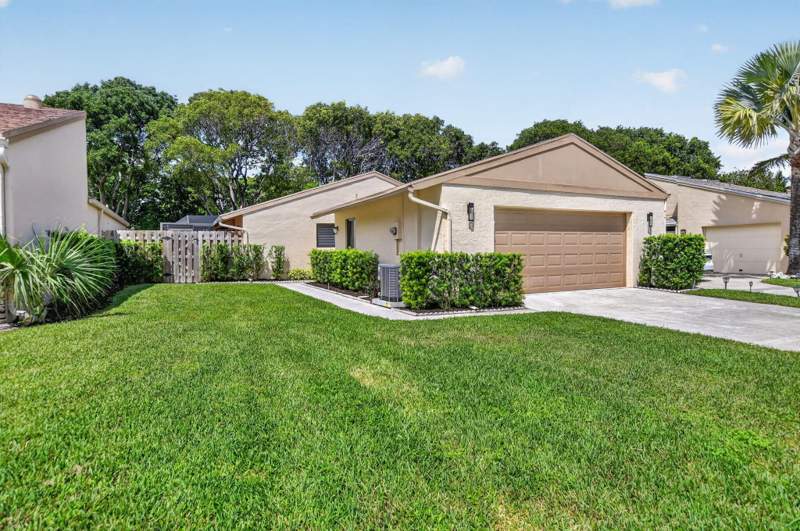 2 bedroom Single Family Residence at 818 NW 26th Avenue, Rainberry Bay Sec 1, Delray Beach — photo 2