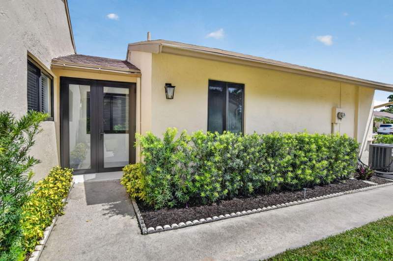 2 bedroom Single Family Residence at 818 NW 26th Avenue, Rainberry Bay Sec 1, Delray Beach — photo 4