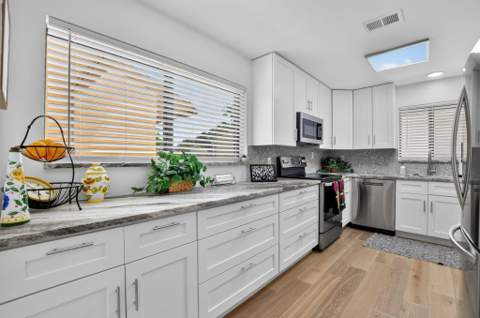 818 NW 26th Avenue, Delray Beach FL - photo 7 of 54