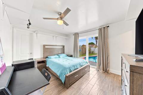 11351 NW 37th Place, Sunrise FL - photo 10 of 36