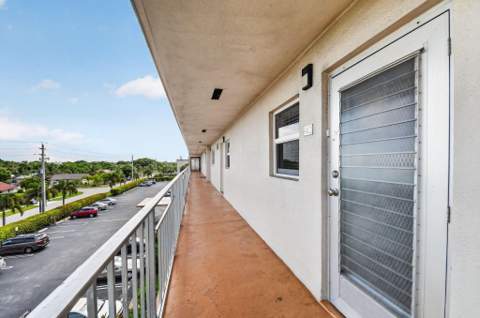230 NE 26th Avenue #412, Boynton Beach FL - photo 6 of 50
