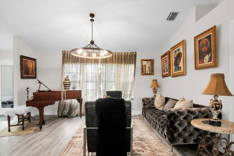 3 bedroom Single Family Residence at 272 SW Carter Avenue, Port St Lucie Section 13, Port St. Lucie — photo 5