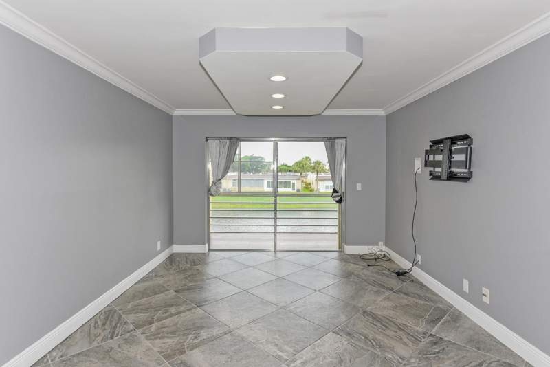 1 bedroom Condominium at 156 Lake Evelyn Drive, Golden Lakes Village Condo 1 Thru 13-A, West Palm Beach — photo 5