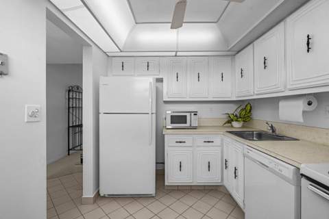 7080 Environ Boulevard #423, Lauderhill FL - photo 6 of 53