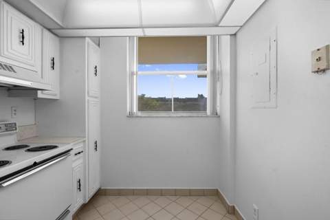 7080 Environ Boulevard #423, Lauderhill FL - photo 8 of 53
