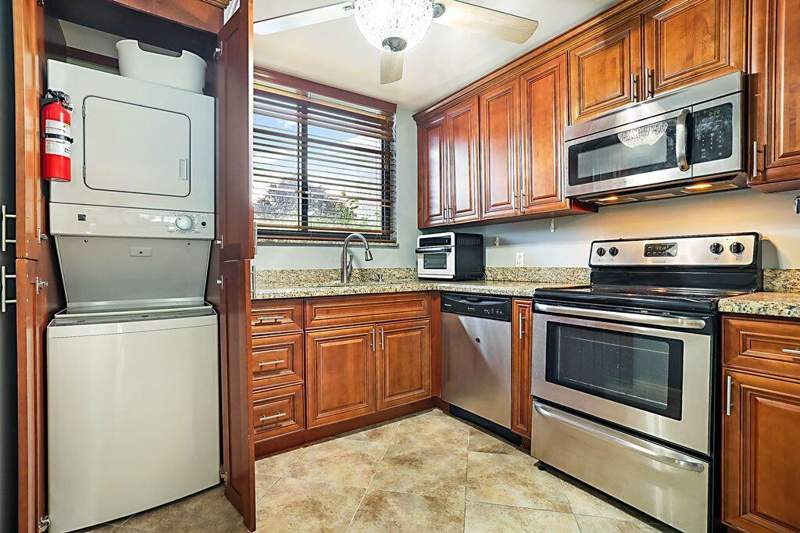 3 bedroom Townhouse at 4238 Deste Court, Fountains Of Palm Beach Condo 5, Lake Worth — photo 5